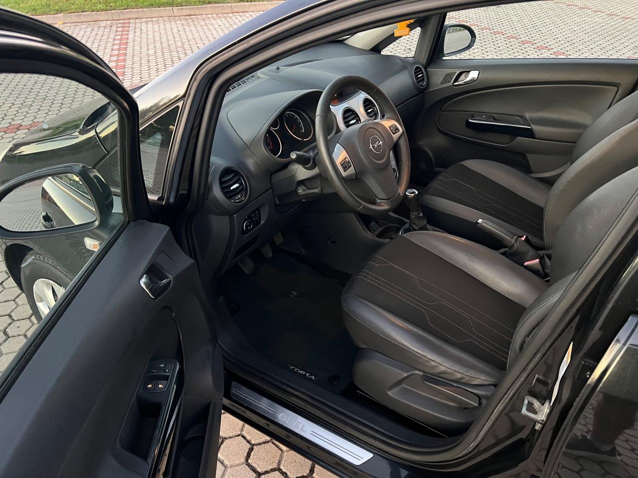 Opel Corsa 1.2 85CV 5 porte GPL-TECH Edition