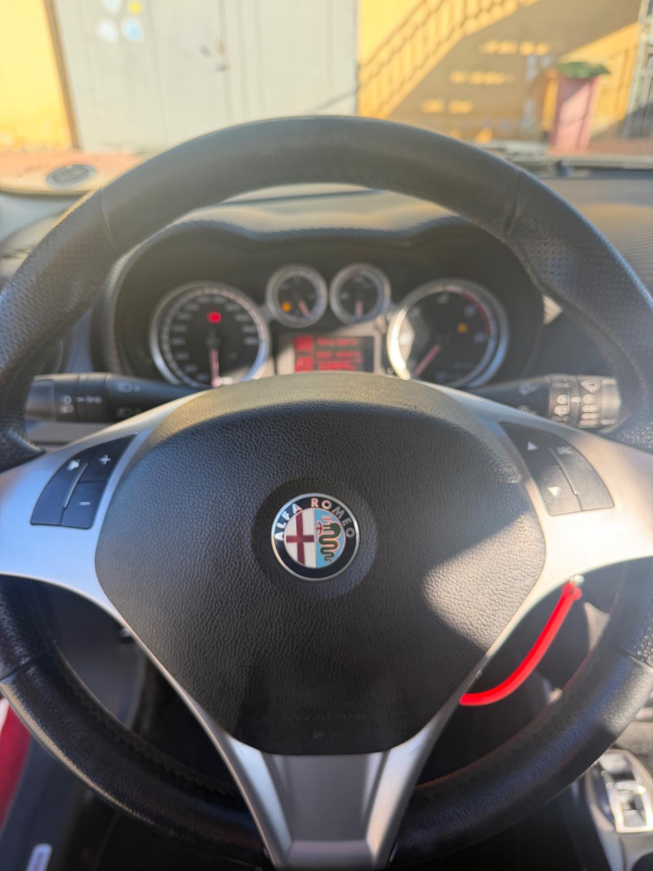 Alfa Romeo MiTo 1.6 JTDm 16V Distinctive Premium Pack