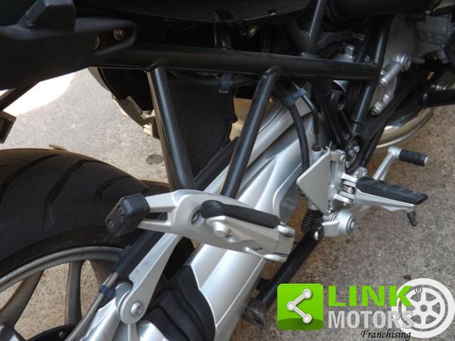 BMW R 1200 R anno 2008 con valigie laterali BMW originali