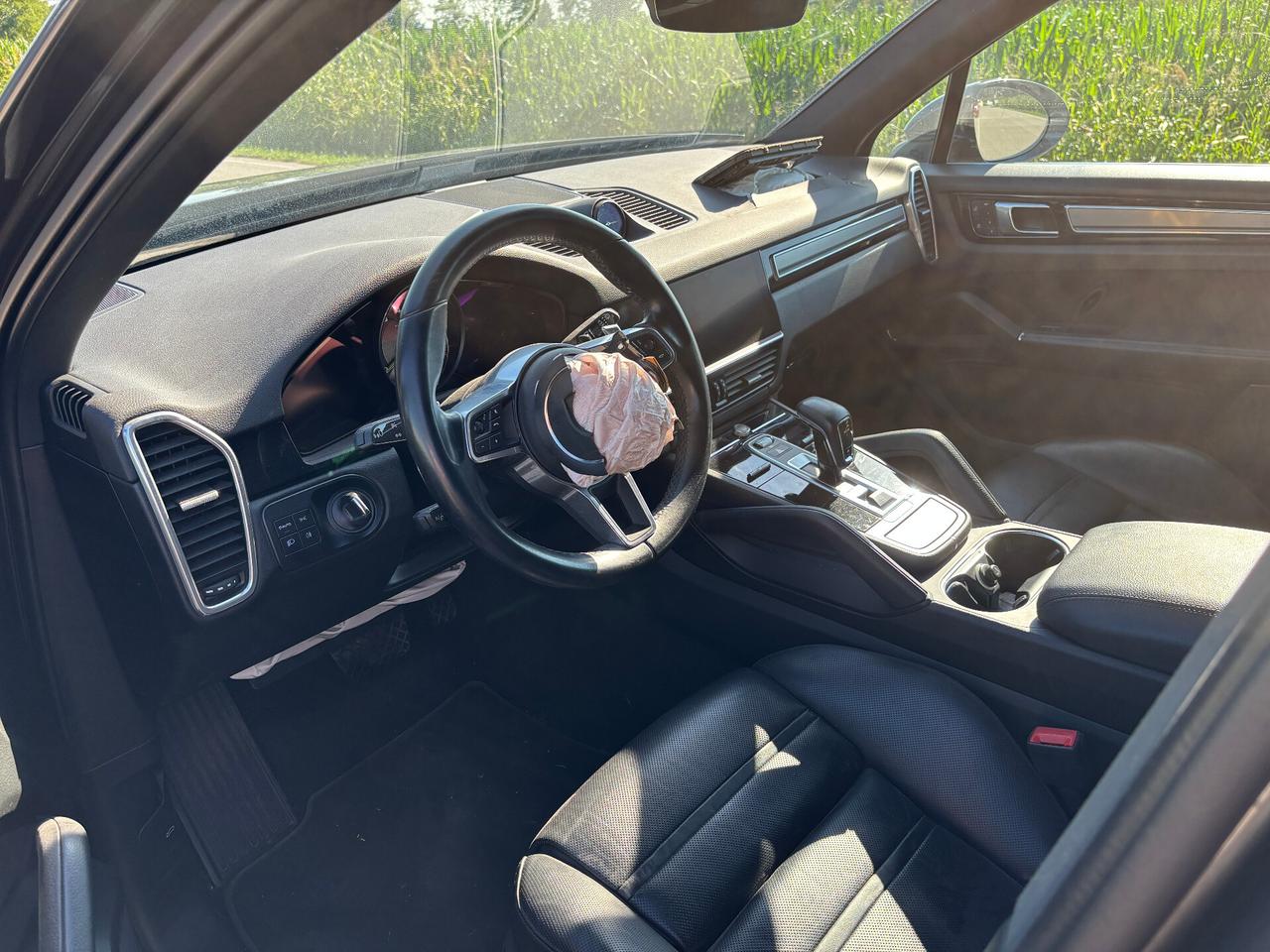 Porsche Cayenne 3.0 V6 E-Hybrid Platinum Edition
