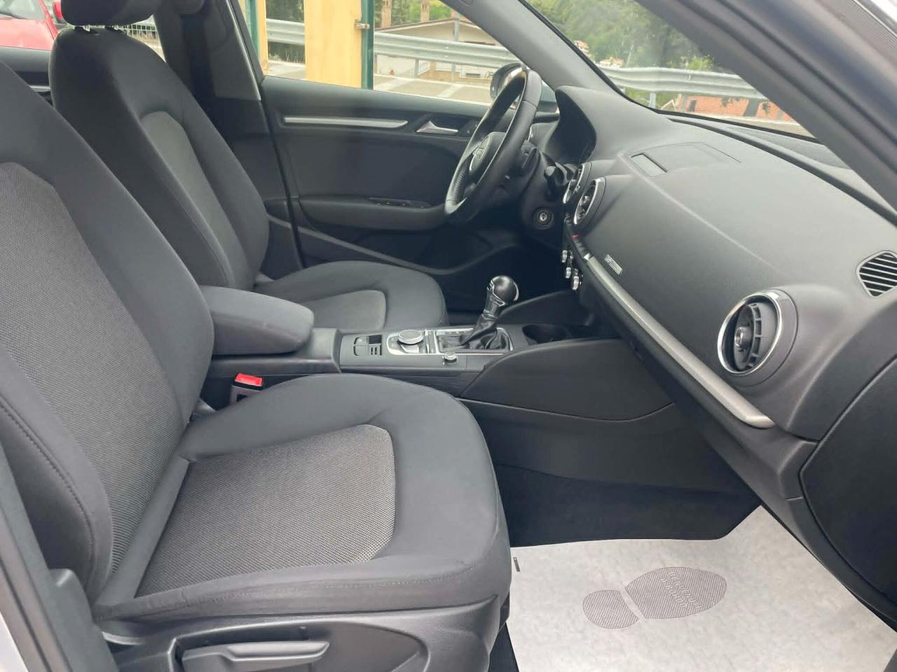 Audi A3 SPB 1.6 TDI 116 CV Business