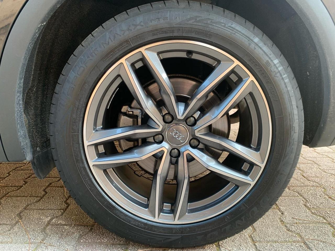 Audi Q5 35 TDI S tronic Business