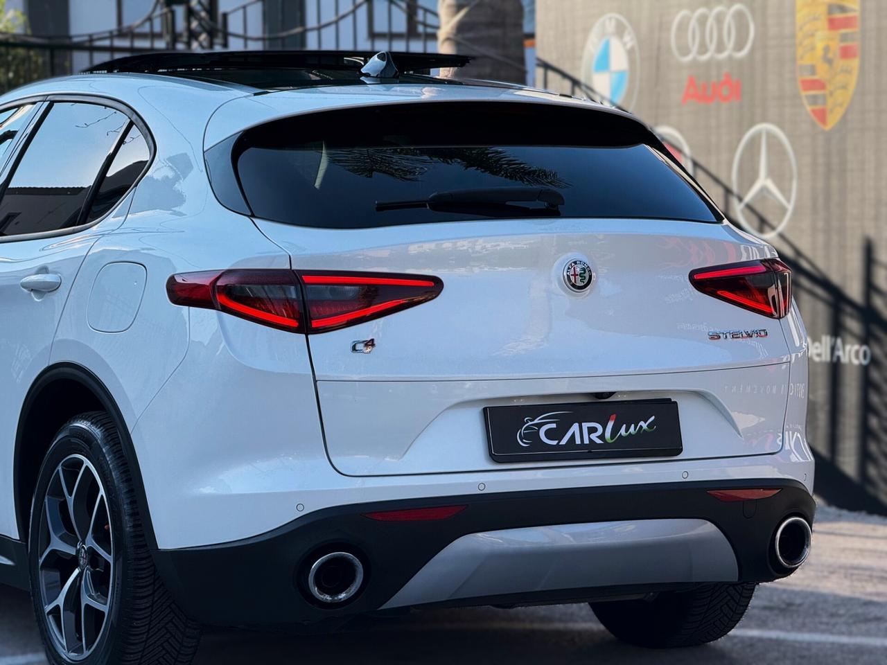 Alfa Romeo Stelvio 2.2 Turbo Diesel Super Q4 210CV TETTO