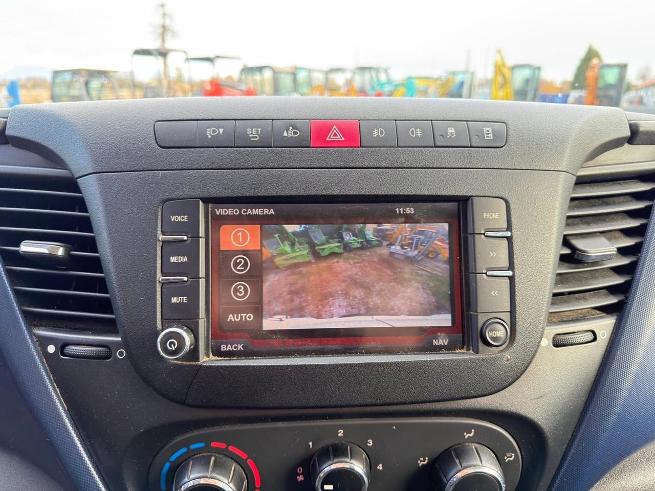 Autocarro IVECO DAILY 35-180 IVA INCLUSA