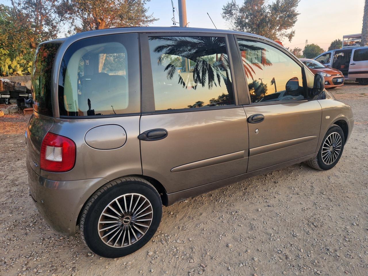 Fiat Multipla 1.9 MJT Dynamic - 2009