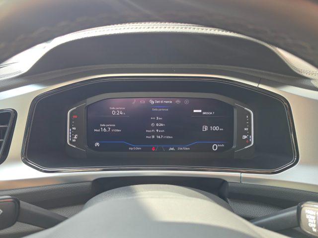 VOLKSWAGEN T-Roc 1.0 TSI IQ Light LED Performance 18" CAMERA ACC