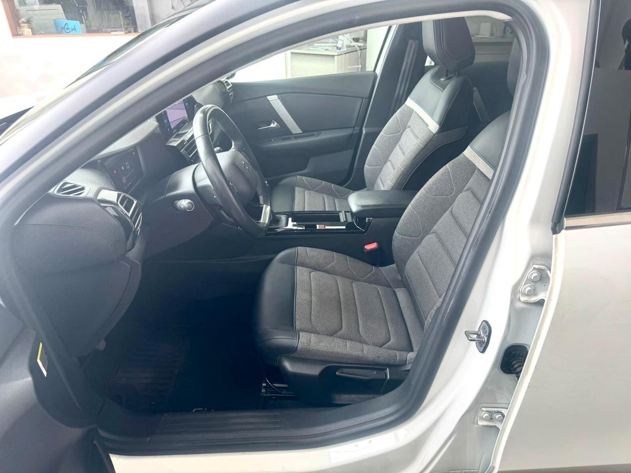 Citroen C4 PureTech 130 S&S Shine