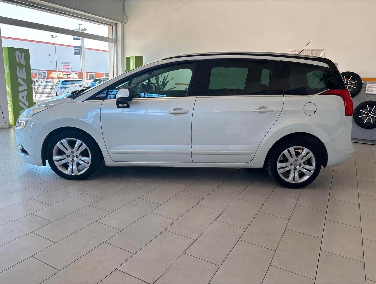 Peugeot 5008 1.6 HDi 112CV Allure