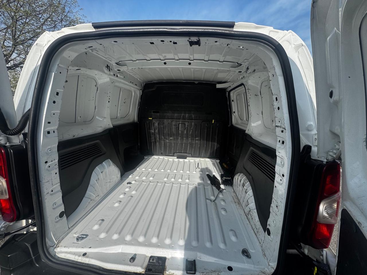 Opel Combo Cargo 1.6 Diesel PC 650kg