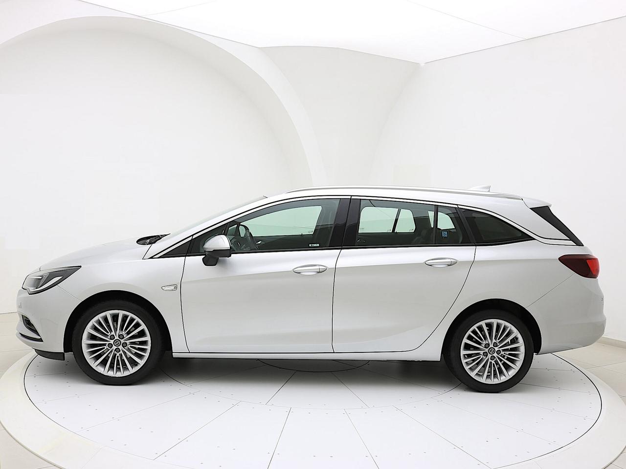 Opel Astra 1.6 CDTi 110CV Sports Tourer Innovation