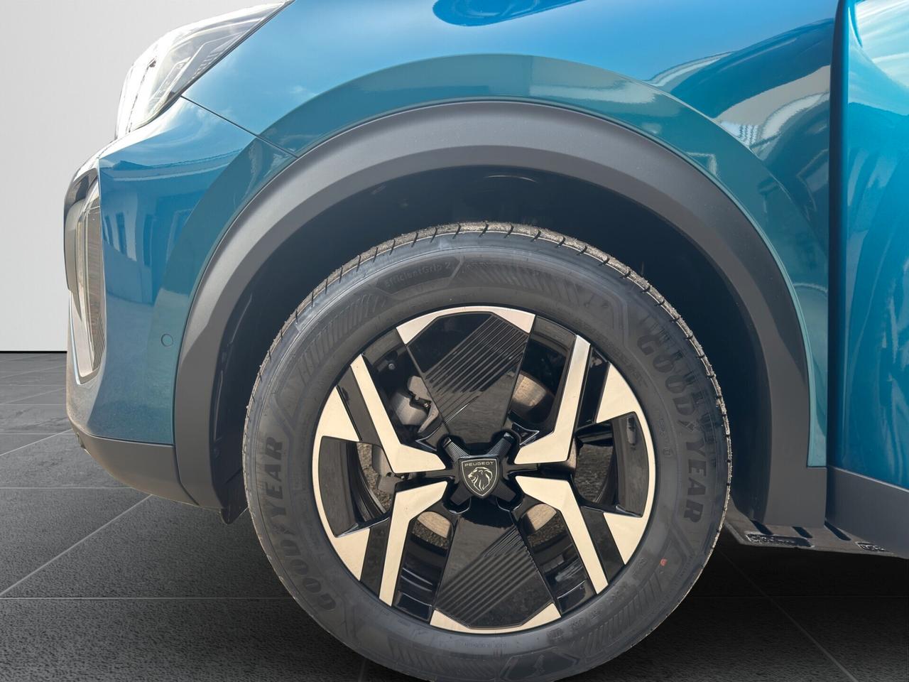 Peugeot 2008 Hybrid 110 e-DCS6 Allure