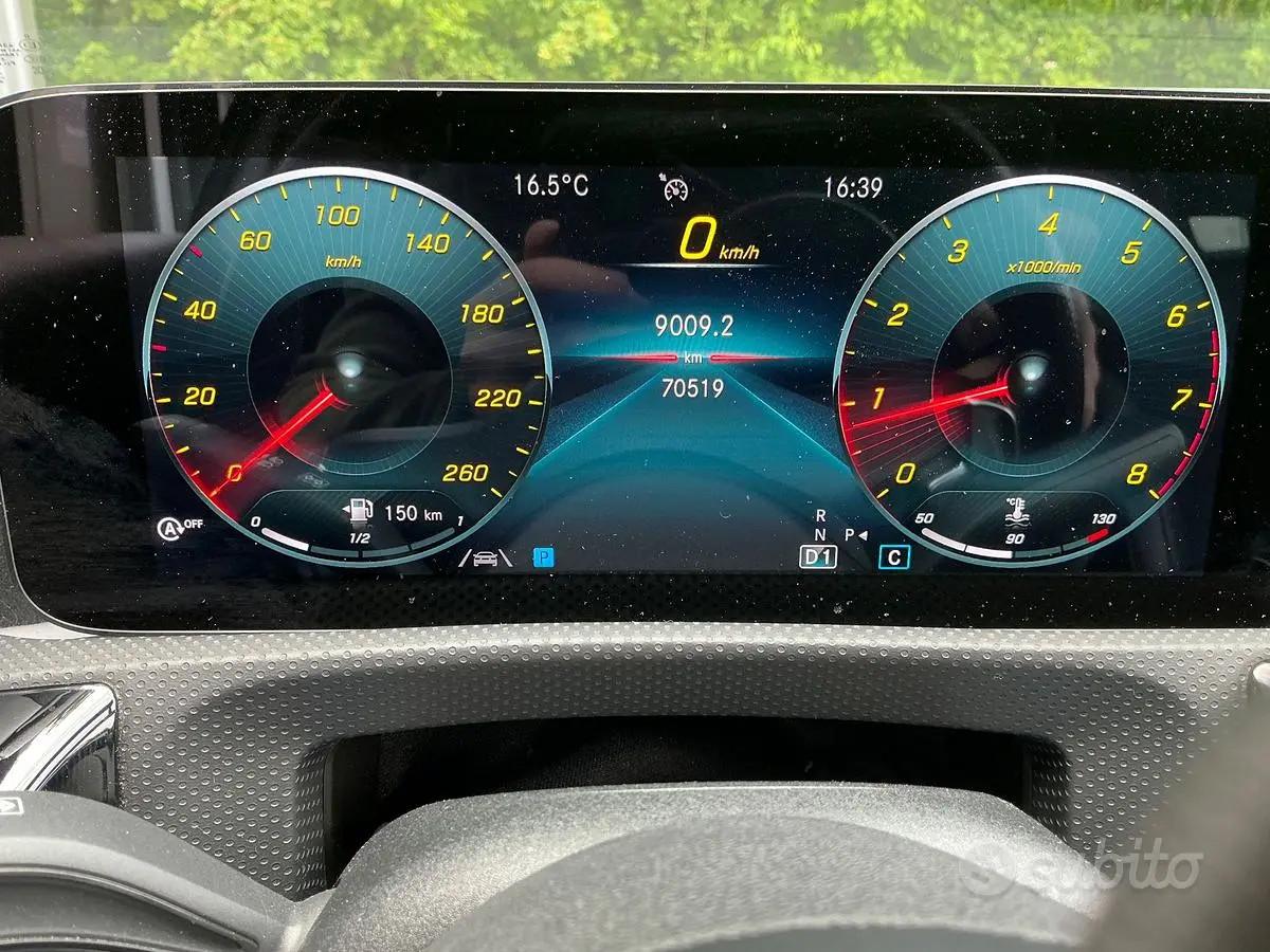Mercedes A 180 Premium AMG Line 7G-DCT