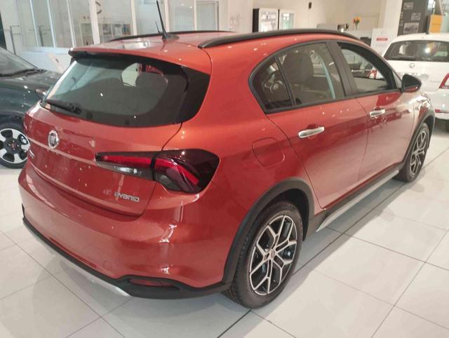 FIAT Tipo 1.5 Hybrid DCT 5 porte Cross