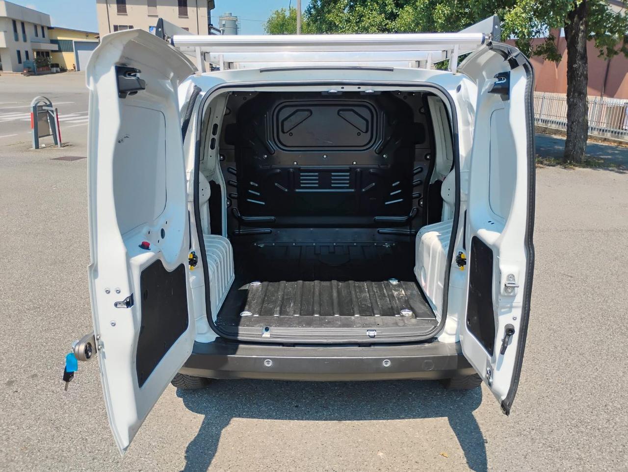 FIAT Fiorino cargo 1.3 mjt 95cv SX.MONITOR CENTRALE