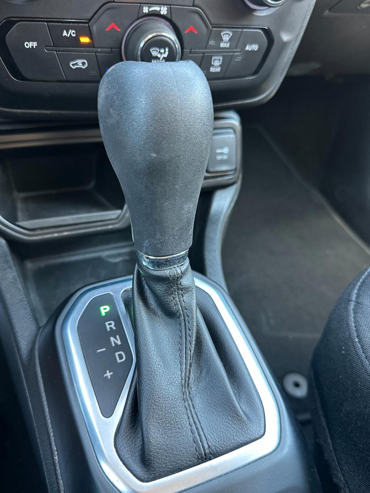 Jeep Renegade automatica