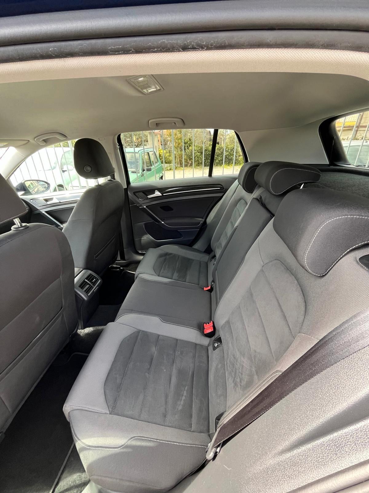 Volkswagen Golf 2.0 TDI 5p. Highline BlueMotion Technology