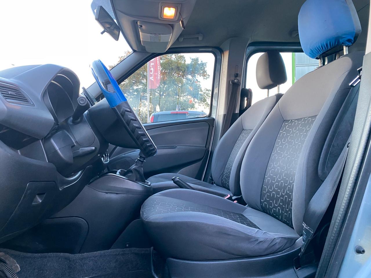 FIAT - Doblò - 2.0 Mjt 16V Emotion - 7 POSTI - NEOPATENTATI - FINANZIABILE