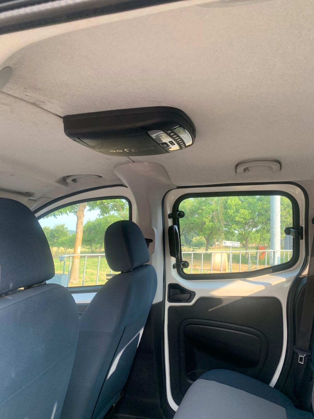 Citroen Nemo xteatre 120000 km tdi con catena sustituita, full optional, neo patentati, tv, unico proprietario