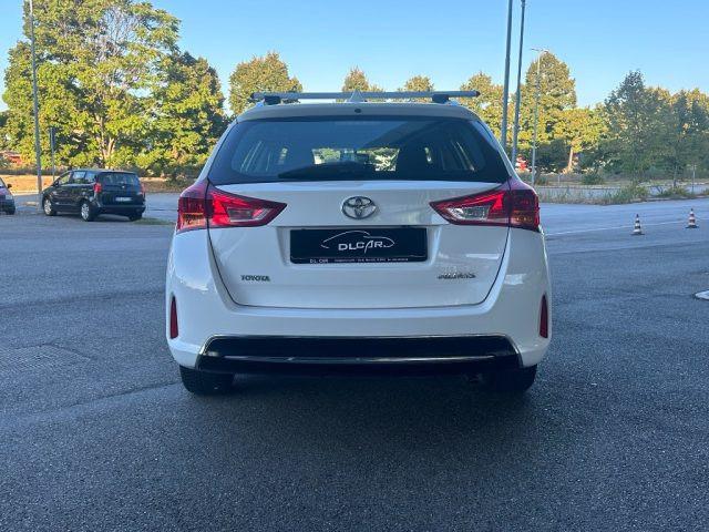 TOYOTA Auris Touring Sports 1.4 D-4D Lounge