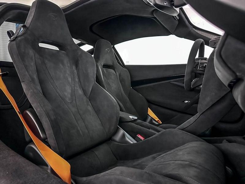 McLaren 750S 4.0 V8 Coupe MY27 - McLaren Milano