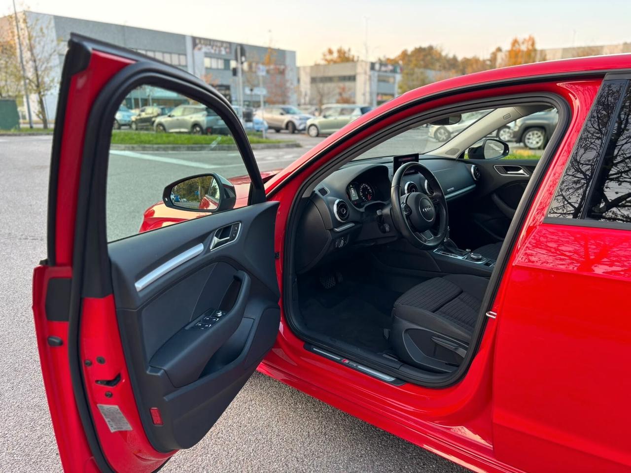 Audi A3 SPB 1.8 TFSI quattro S tronic edition