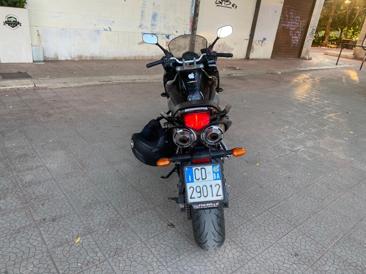 Yamaha Fazer 600