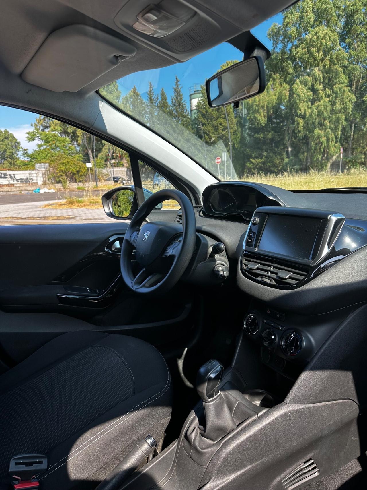 Peugeot 208 BlueHDi 100 5 porte Allure