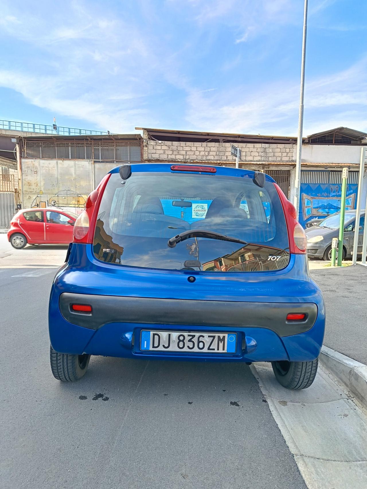Peugeot 107 1.0 68CV 3p. Sweet Years