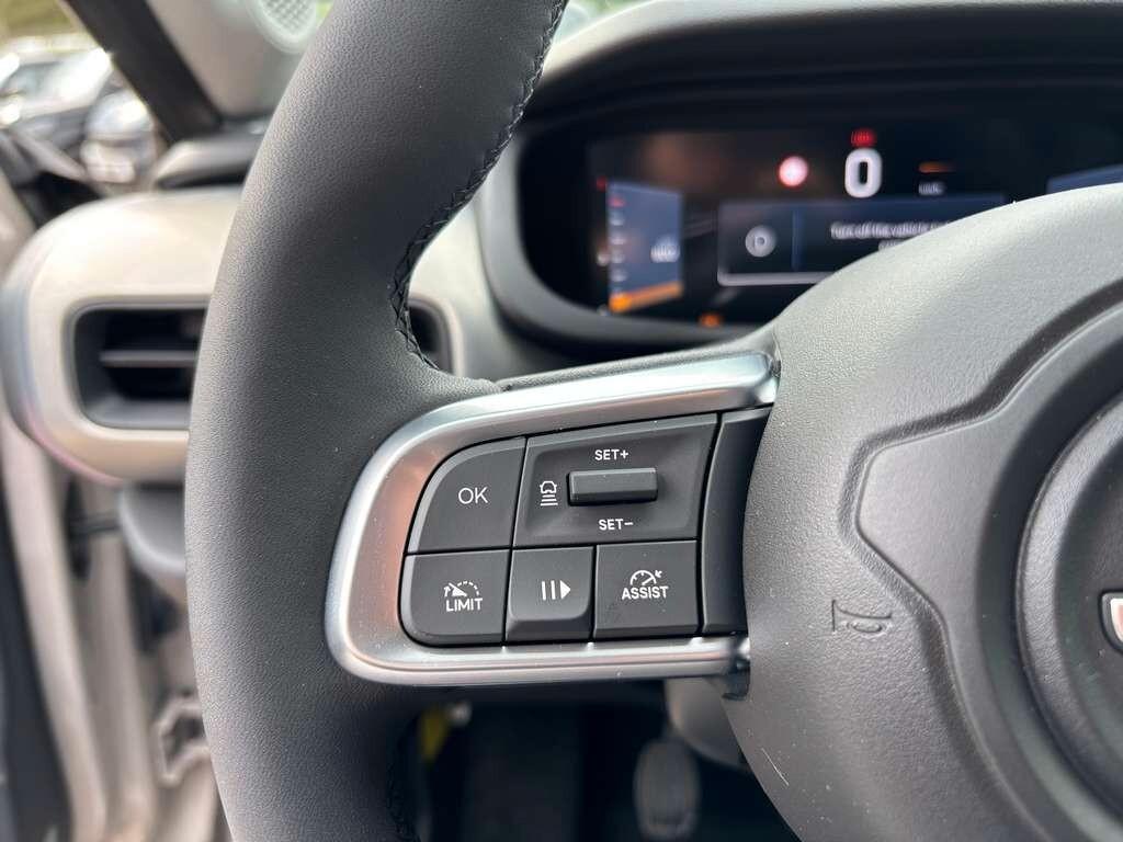 Jeep Avenger 1.2 Turbo 100 CV Summit a 234 euro al mese