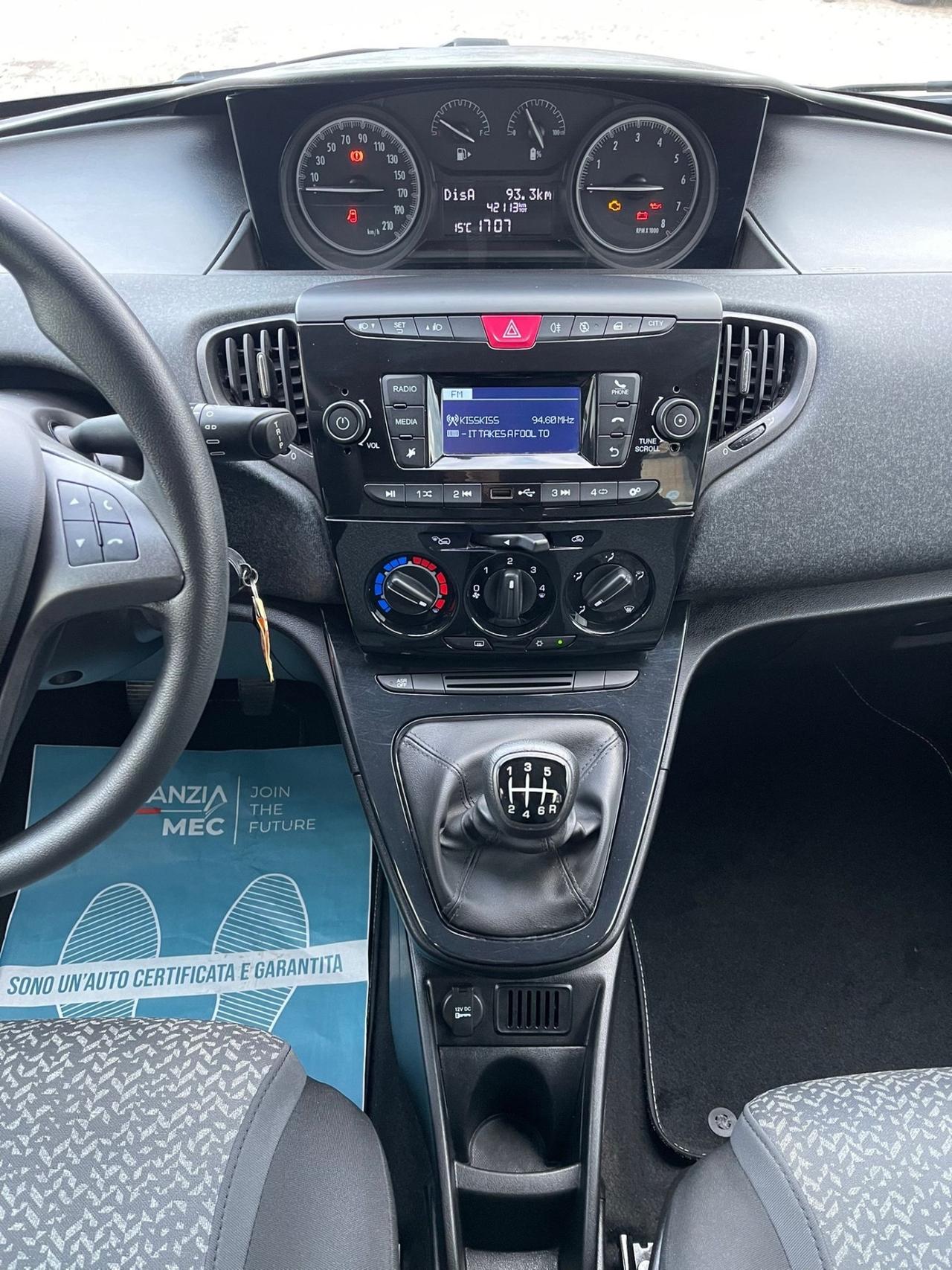 Lancia New Ypsilon 1.0 - Hybrid - GARANZIA