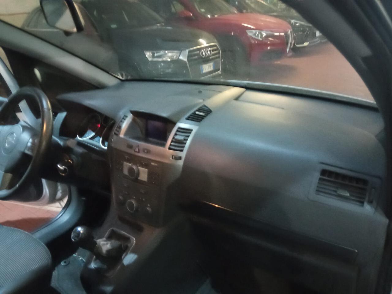 Opel Zafira 1.9 CDTI 120CV Cosmo 7 POSTI