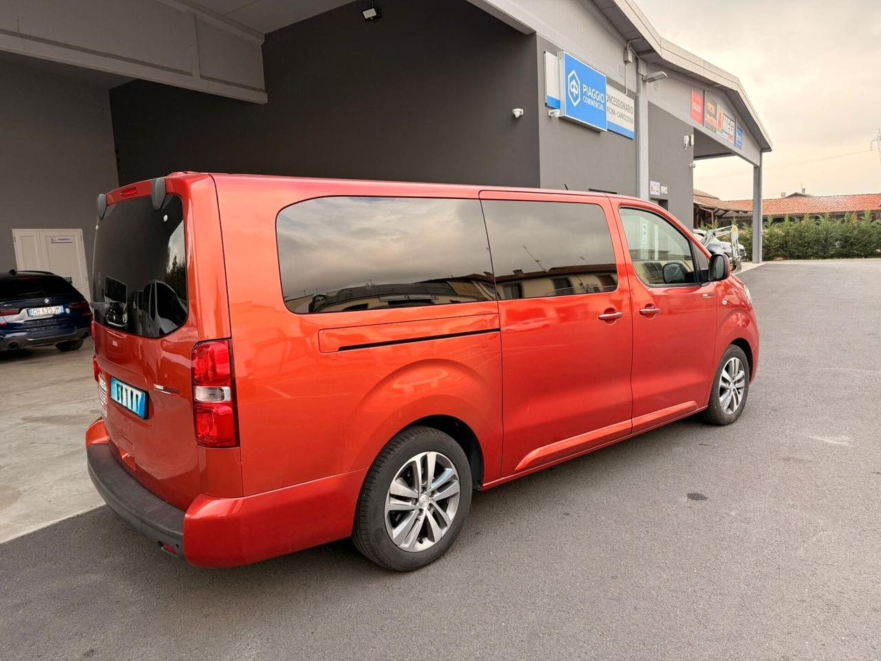 Peugeot Traveller BlueHDi 180 S&S EAT8 Long Business Vip