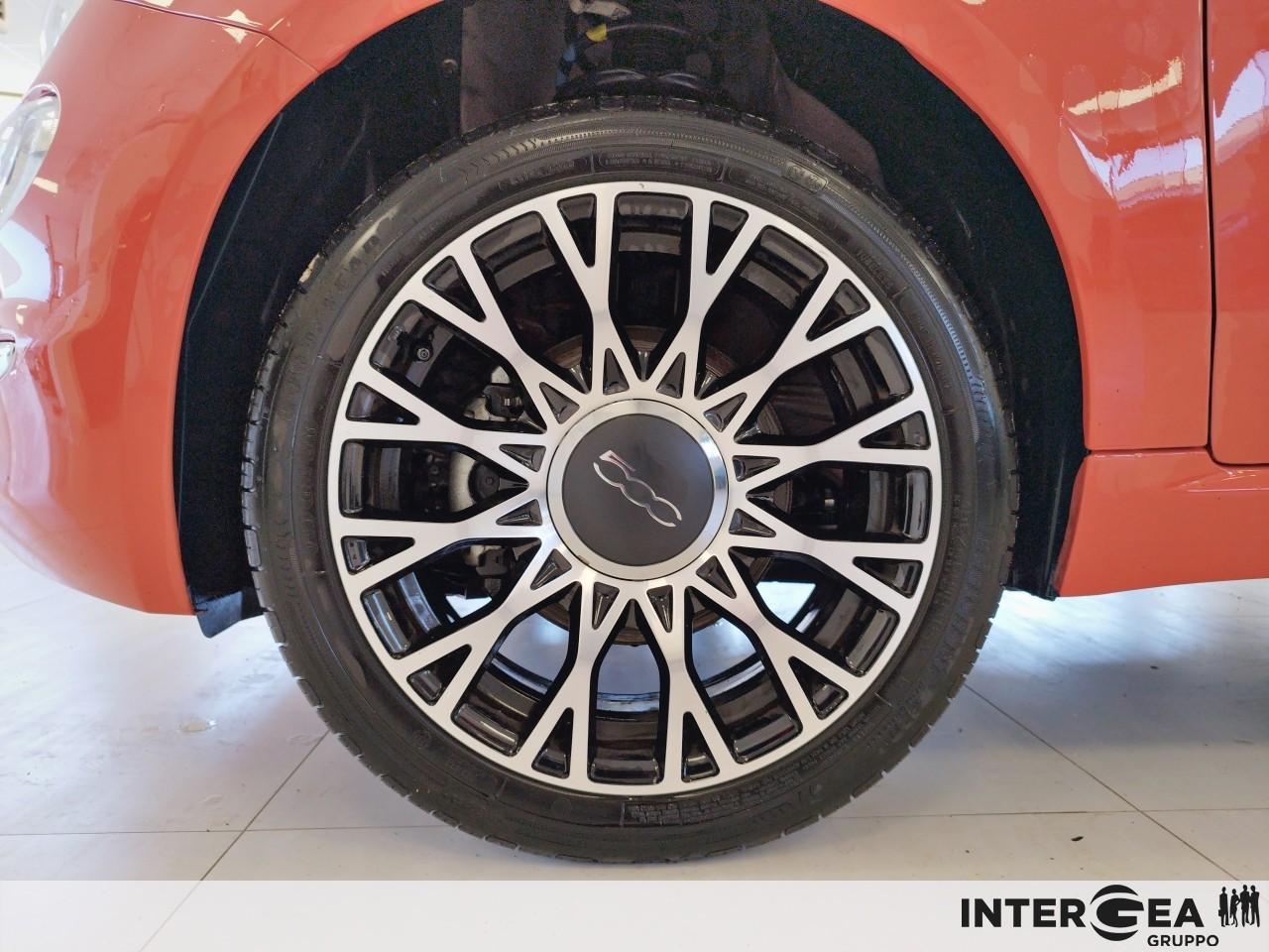 FIAT 500C 1.0 hybrid Dolcevita 70cv - cerchio 16''