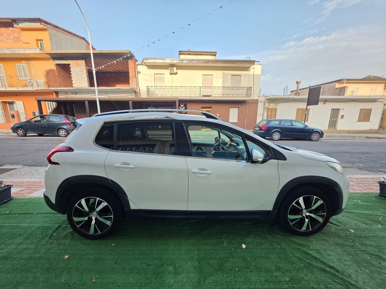 Peugeot 2008 BlueHDi 120 S&S Black Matt