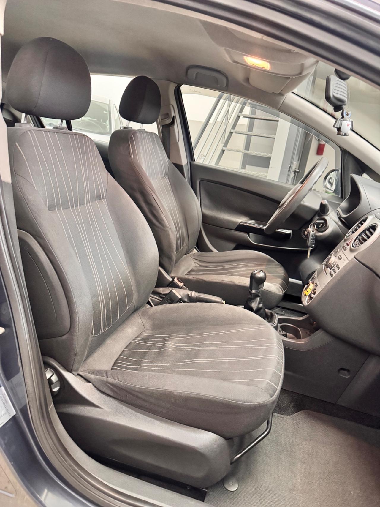 Opel Corsa 1.2 5 Porte Benz/Gpl Cosmo - 2009