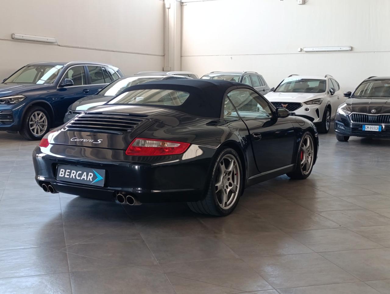 Porsche 911 Cabrio 3.8 Carrera S