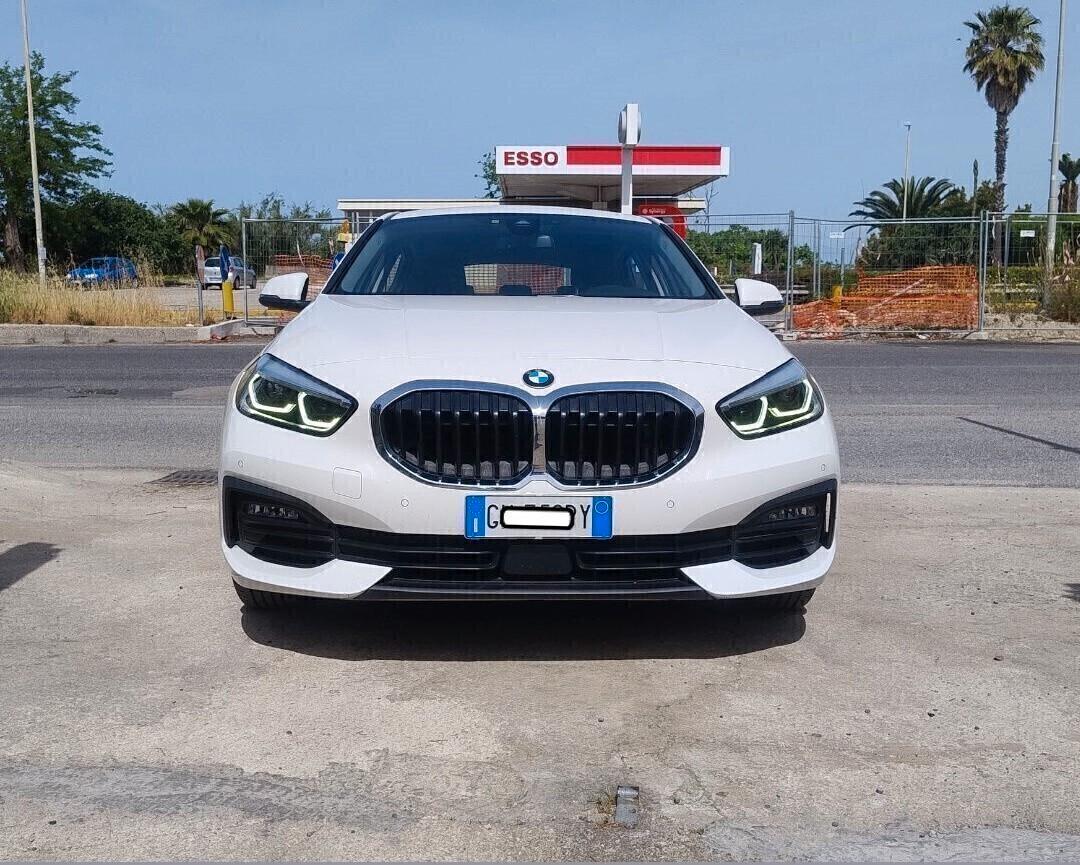 Bmw 116 116d 5p. Advantage
