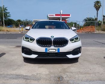 Bmw 116 116d 5p. Advantage