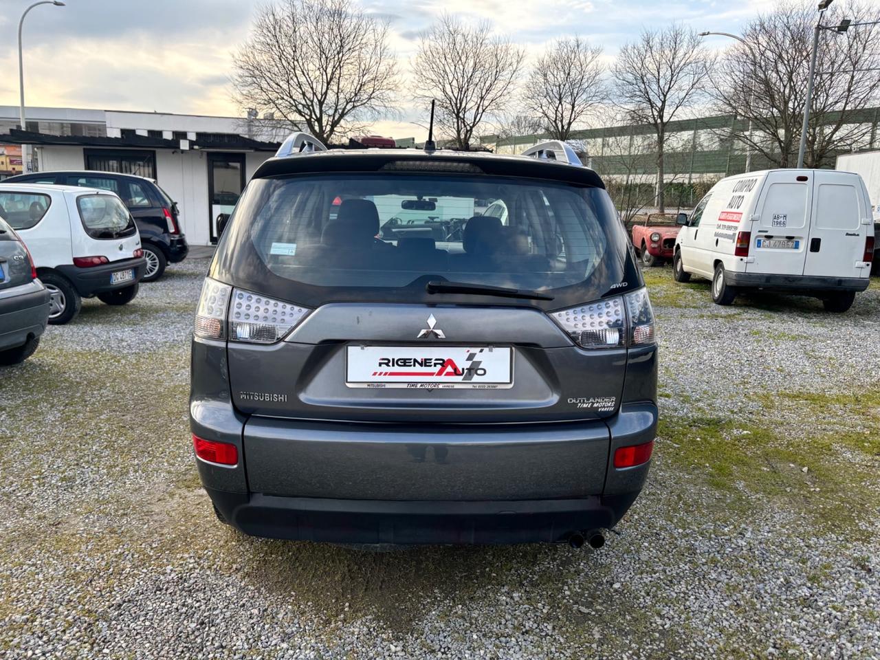 Mitsubishi Outlander 2.0 DI-D Intense DPF