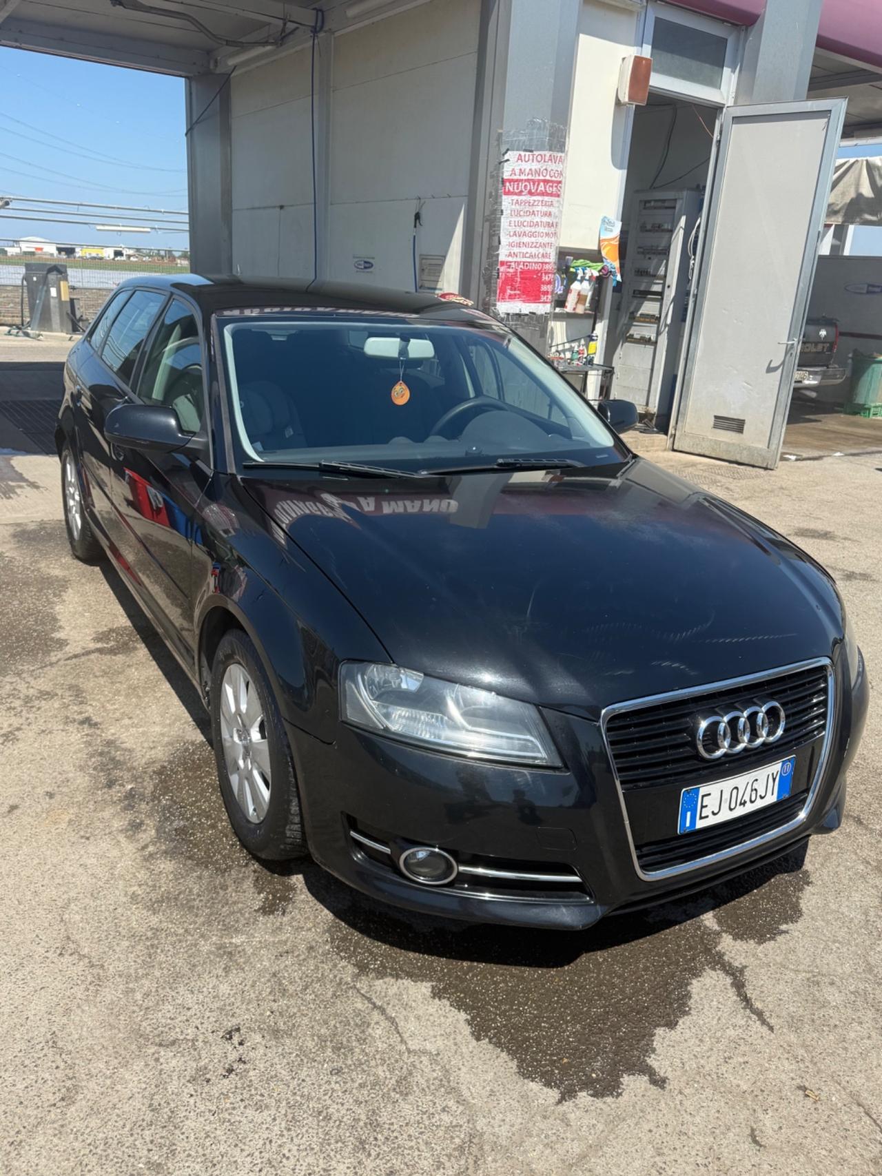 Audi A3 1.6 TDI 105 CV CR Ambiente