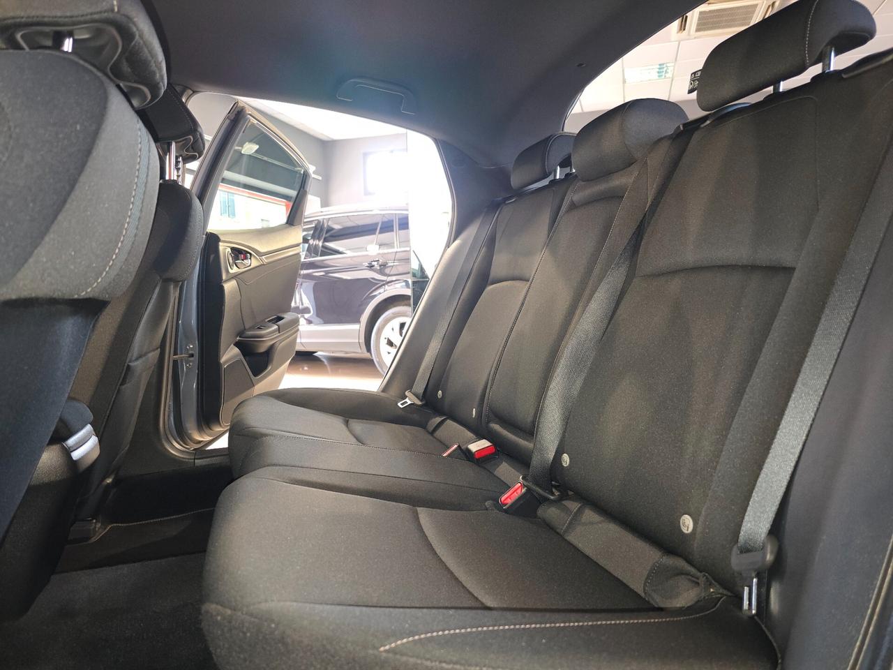 Honda Civic 1.6 5 porte aut. Elegance Navi