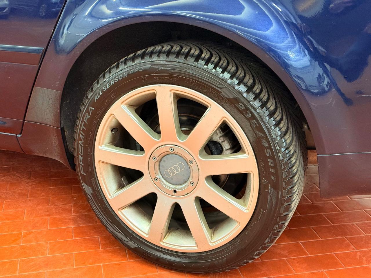 Audi A6 2.5 V6 TDI 180cv Quattro