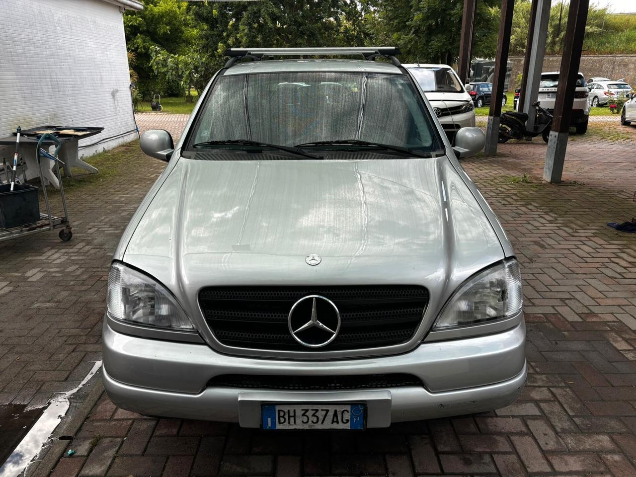 Mercedes-benz ML 320 AUT. GPL 7 POSTI ISCRITTO ASI BOLLO RIDOTTO ASSICURAZIONE STORICA UNICO PROPRIETARIO BELLISSIMO