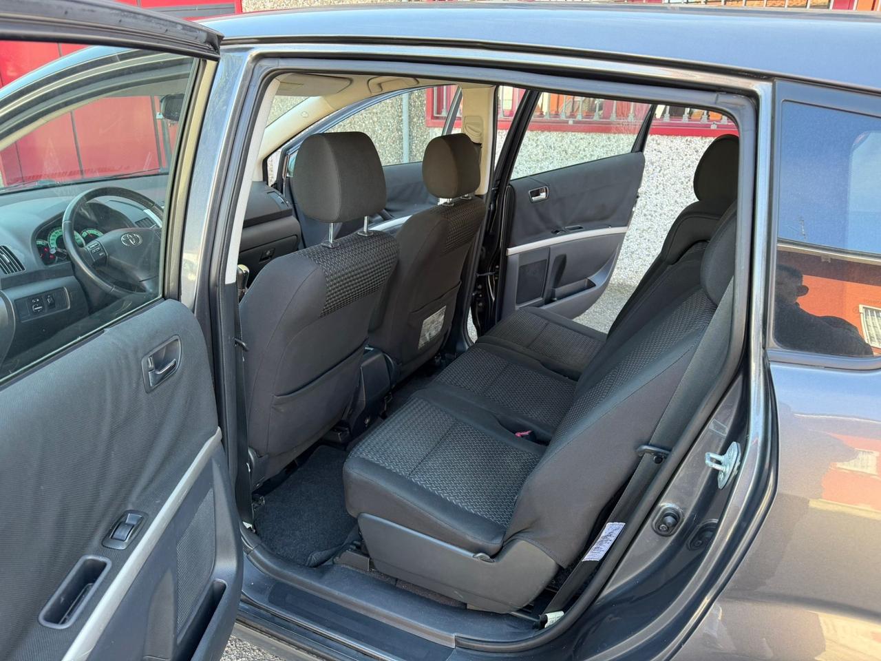 Toyota Corolla Verso 1.8 16V MY'08 7pti