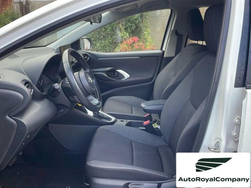 Toyota Yaris Hybrid Active MY22