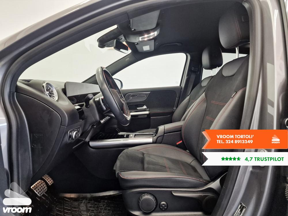 MERCEDES GLA (H247) GLA 200 d Automati...