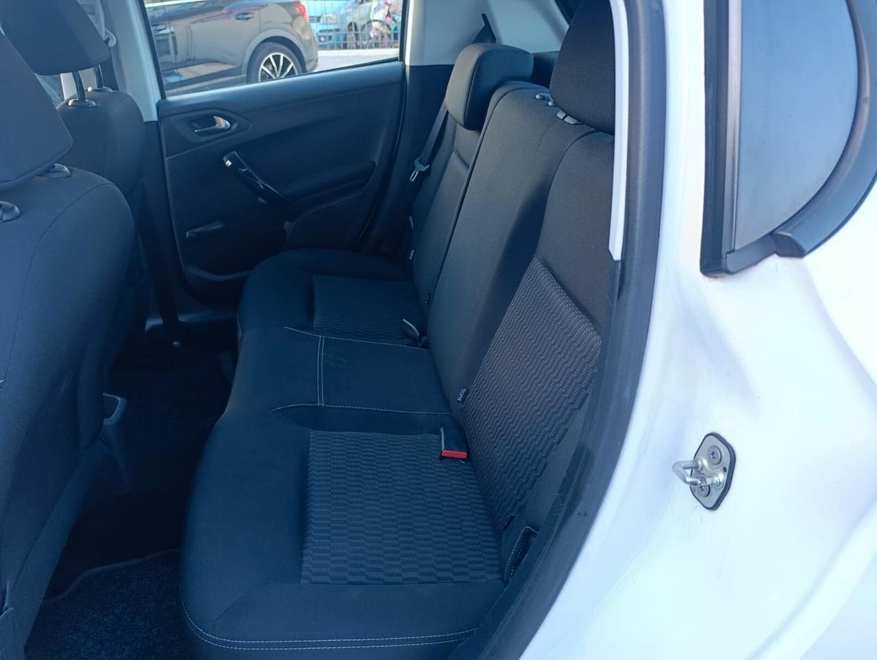 Peugeot 208 BlueHDi 75 5 porte Active