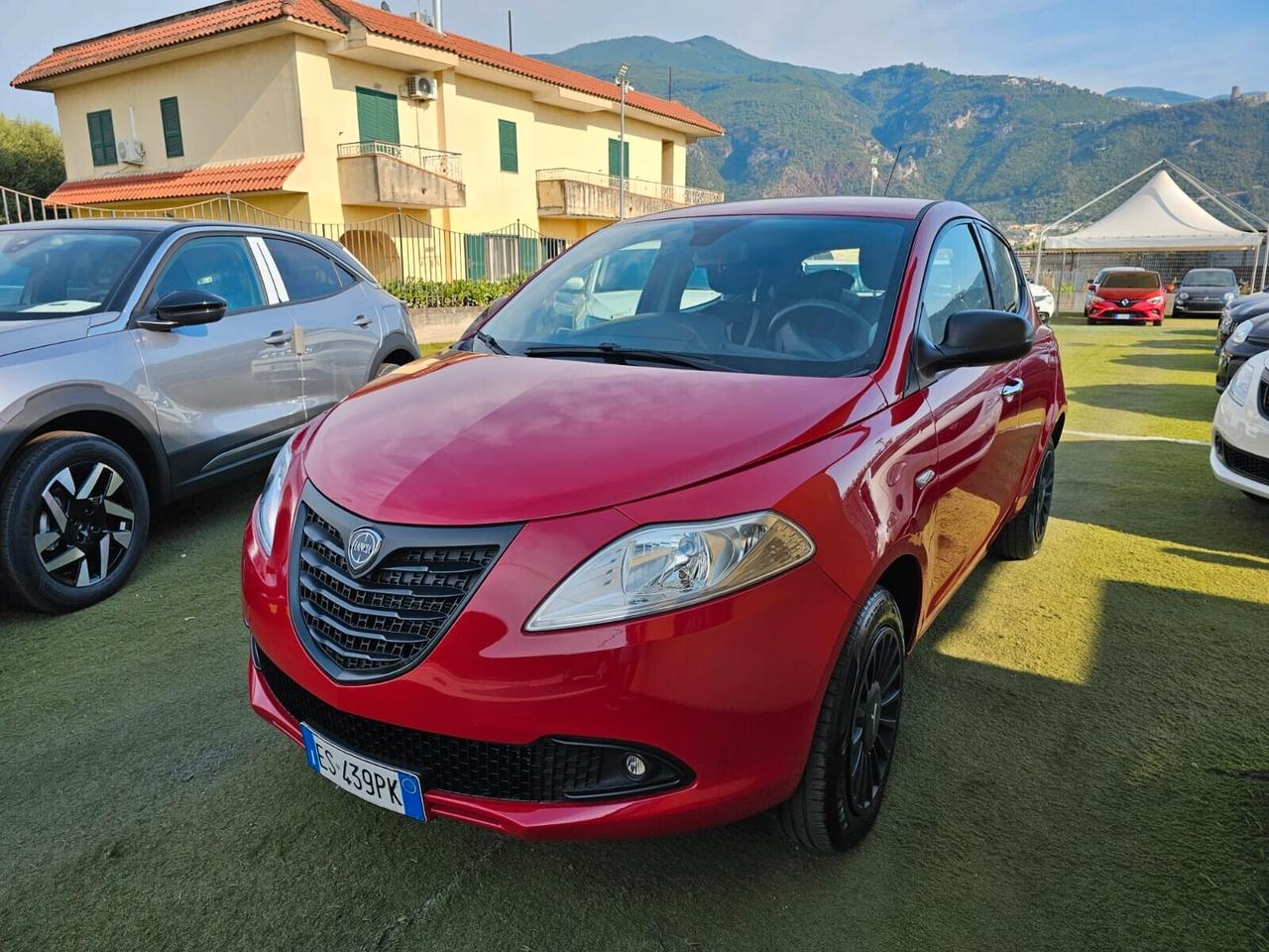 Lancia Ypsilon 0.9 TwinAir 85 CV 5 porte Metano Ecochic Gold