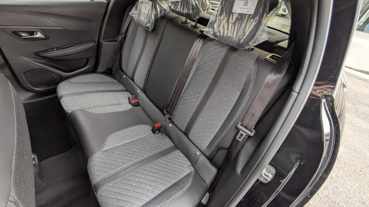 Peugeot 208 100 ALLURE