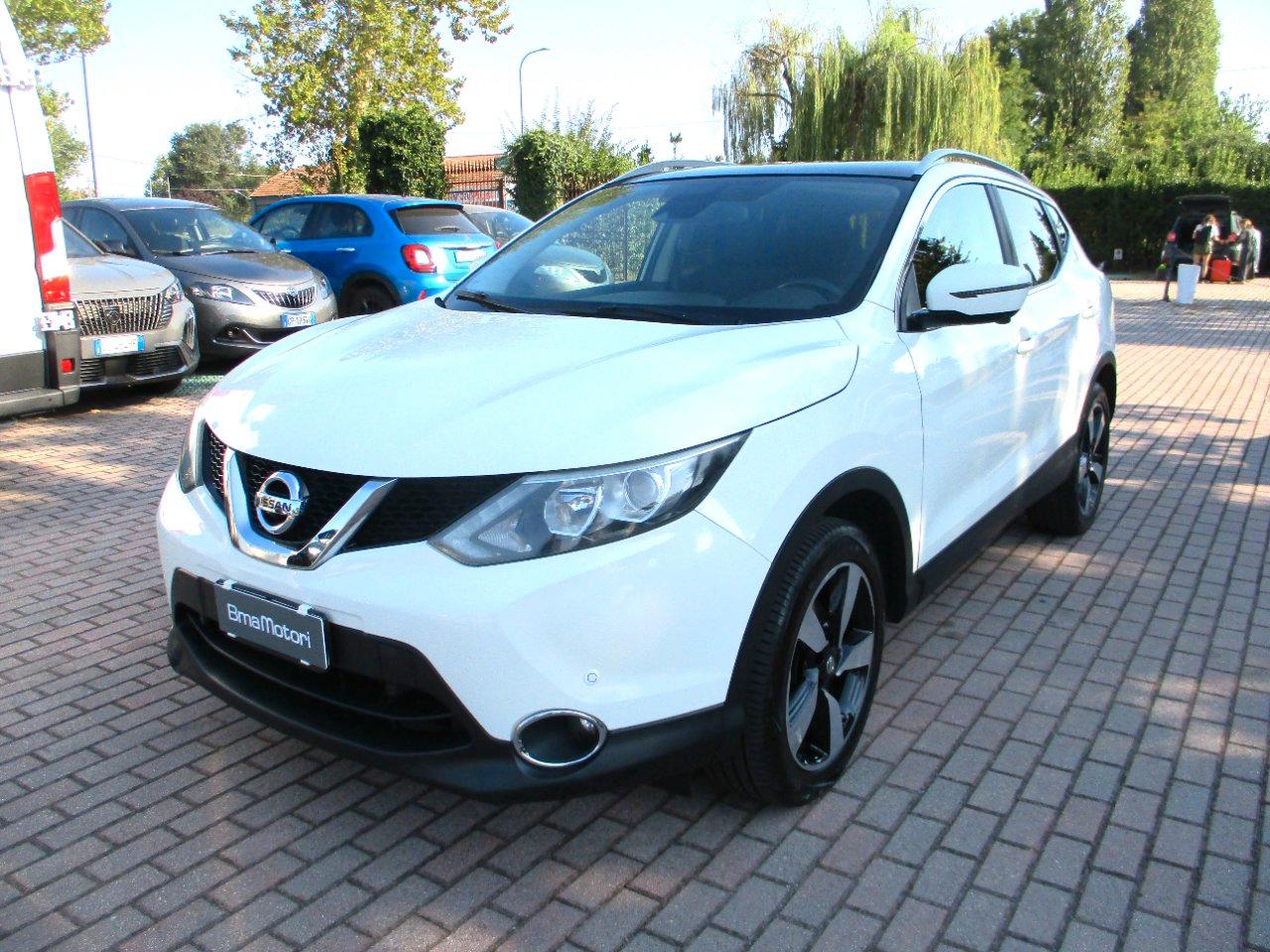 Nissan Qashqai 1.5 dci 360 110cv E6 TETTO/360/Frenata